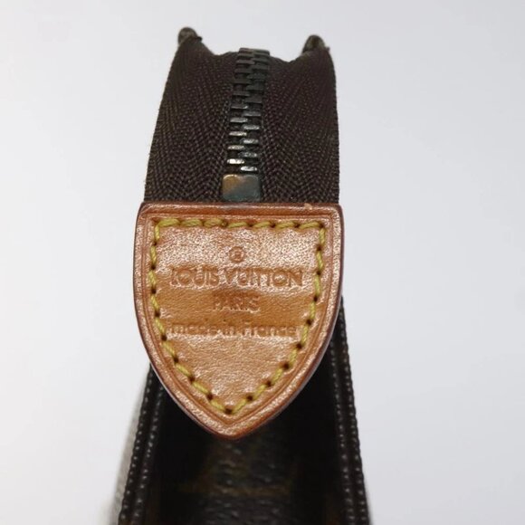 LOUIS VUITTON Monogram Poche Toilette 15 Pouch LV - Picture 9 of 14